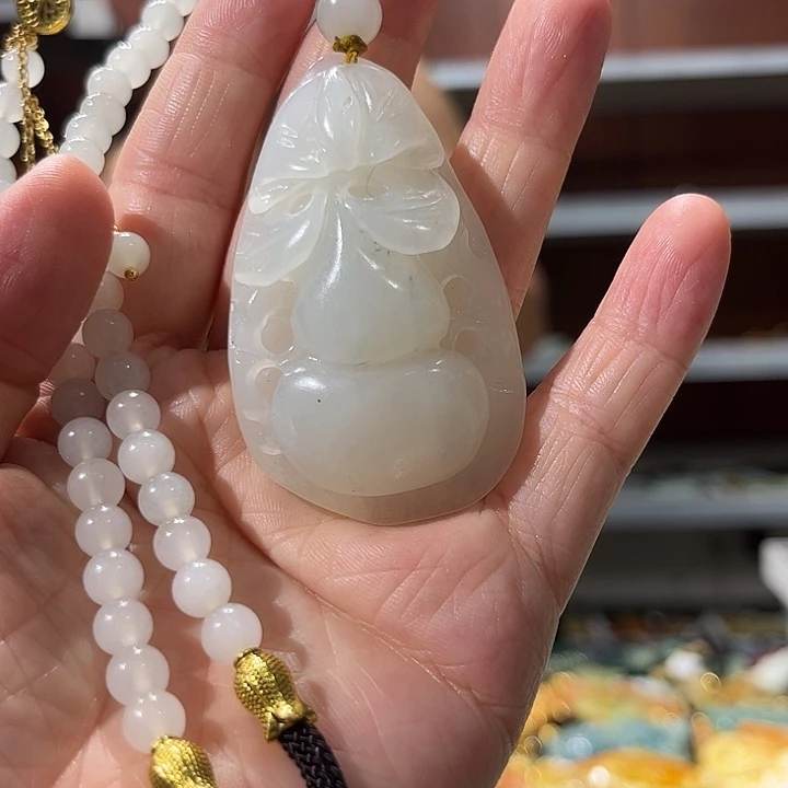 岫玉未镶嵌毛衣链