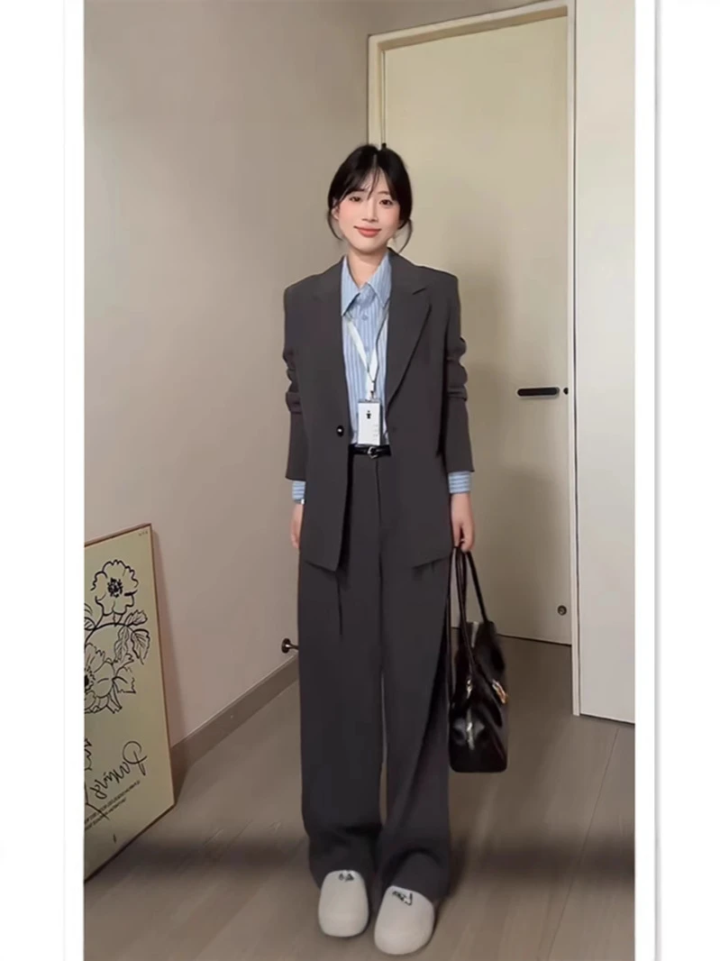 大码灰色气质休闲职业西服套装女胖mm时尚显瘦设计感春季复古西服