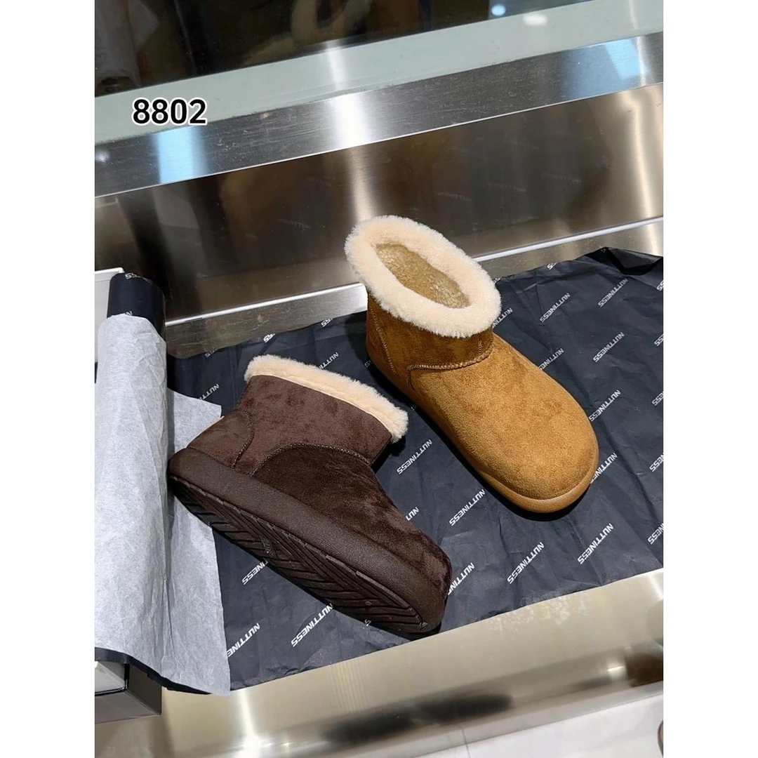 S8802秋冬季时尚潮流百搭复古雪地靴