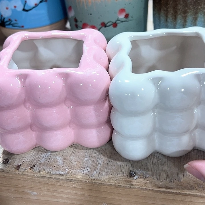 有孔！！有问题问客服满9元包邮