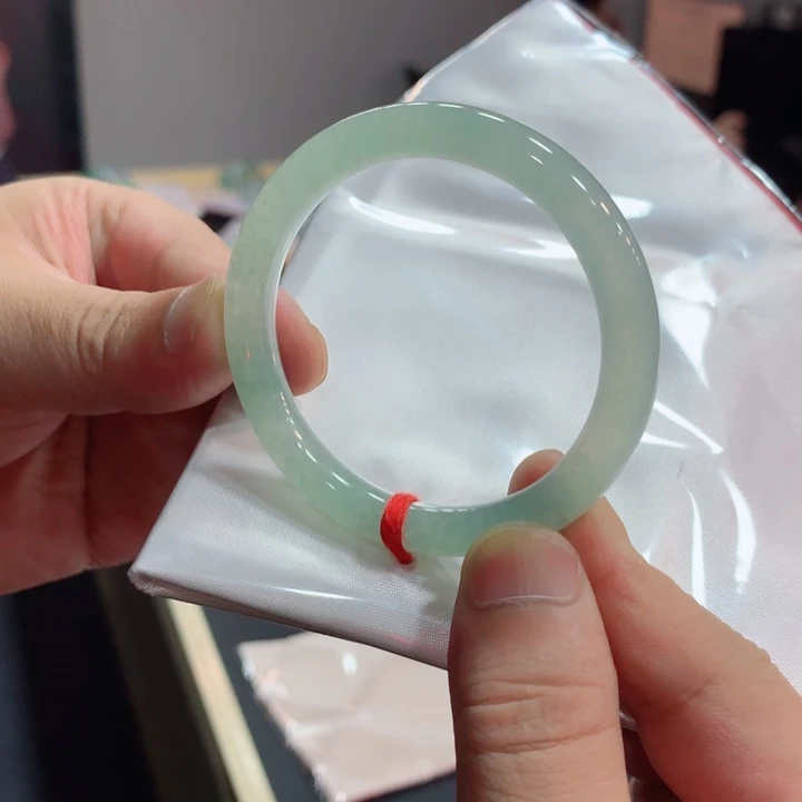 翡翠手镯未镶嵌K****-翡翠手镯