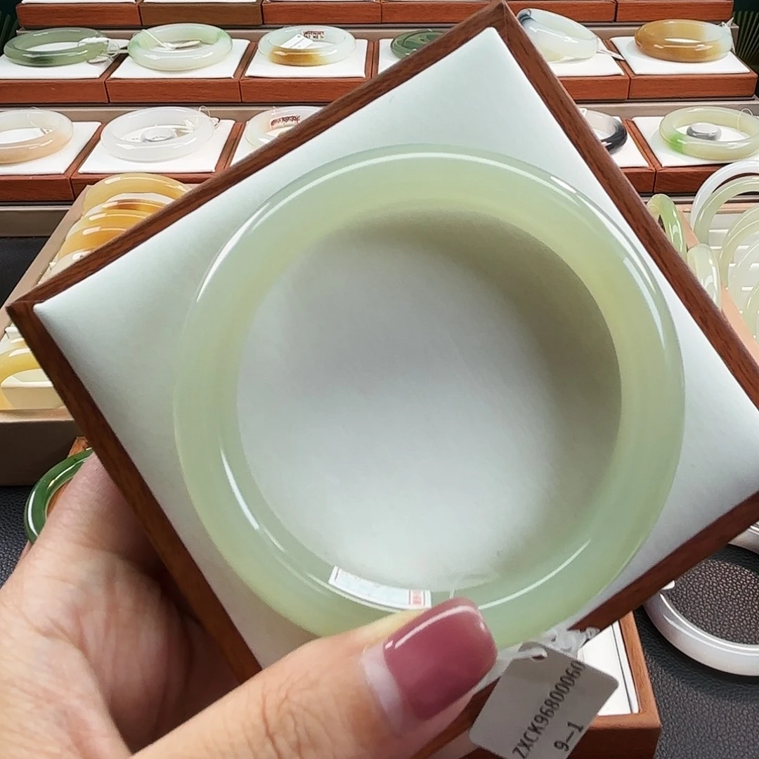 未镶嵌手镯和田玉58