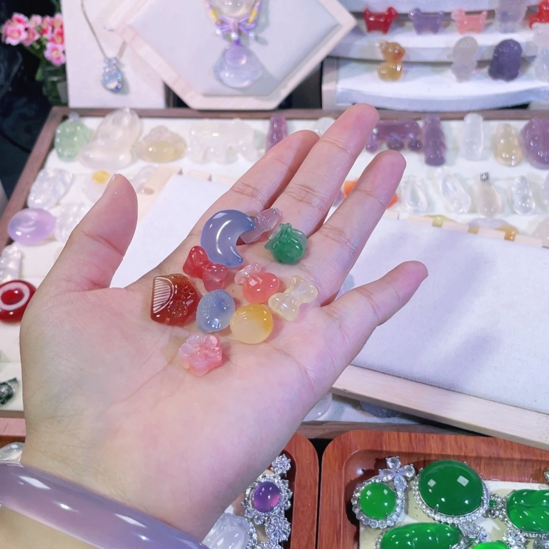 弥***月玛瑙/玉髓颈饰未镶嵌