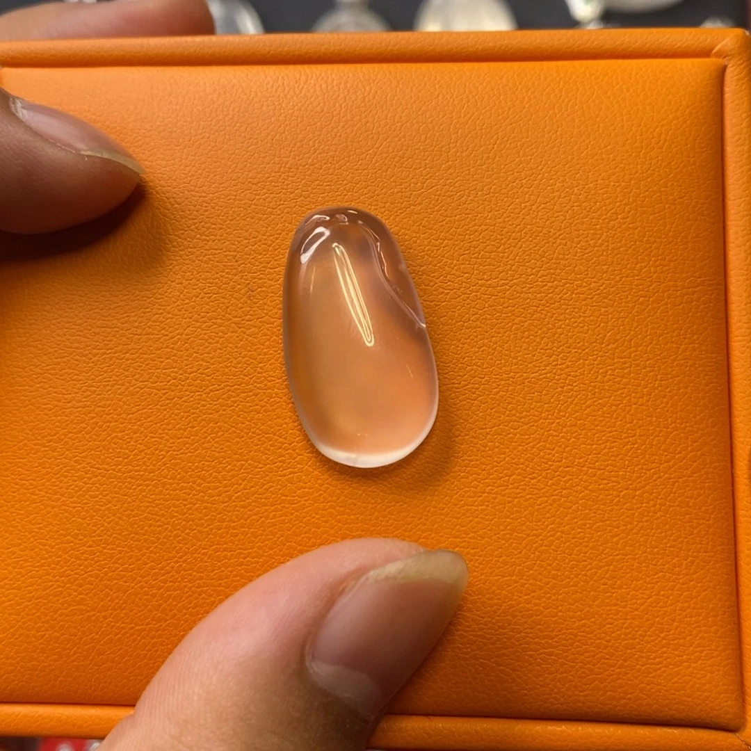 石英质玉未镶嵌吊坠