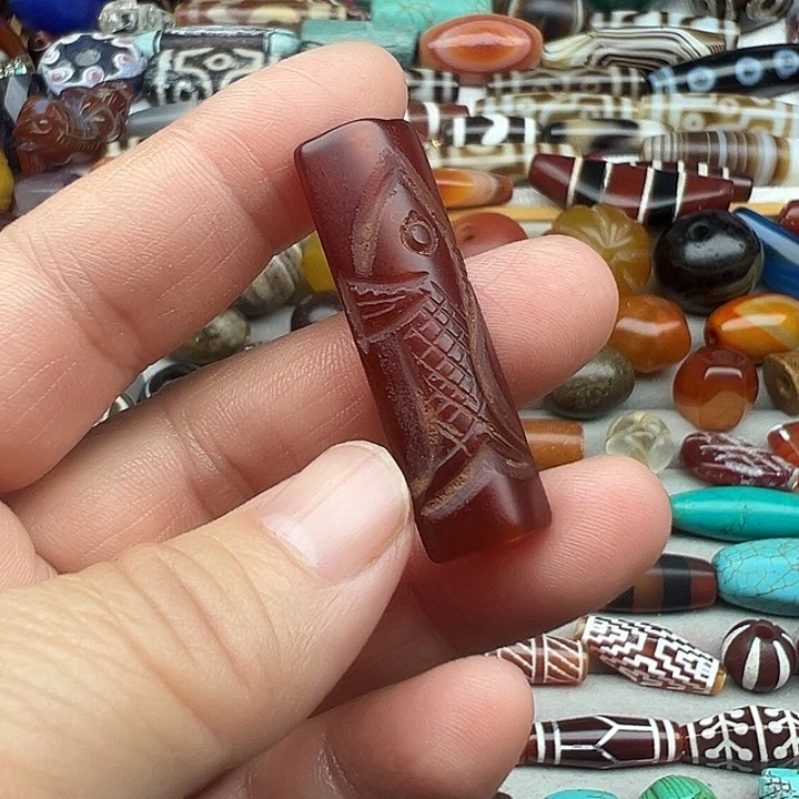 玛瑙/玉髓合金颈饰