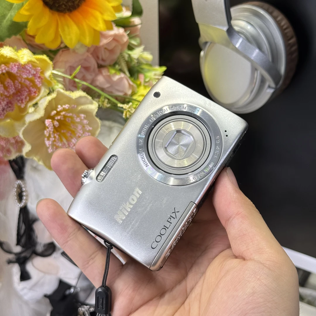 9新 Nikon/尼康 尼康s2900色彩感好2000万像素滤镜多带配件
