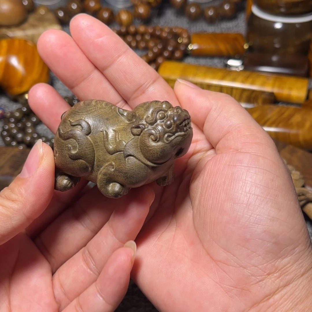 金丝楠阴沉木貔貅