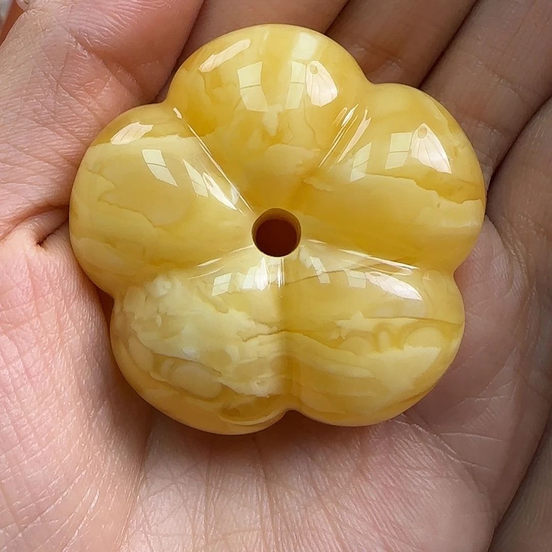 蜜蜡未镶嵌珠宝奇石