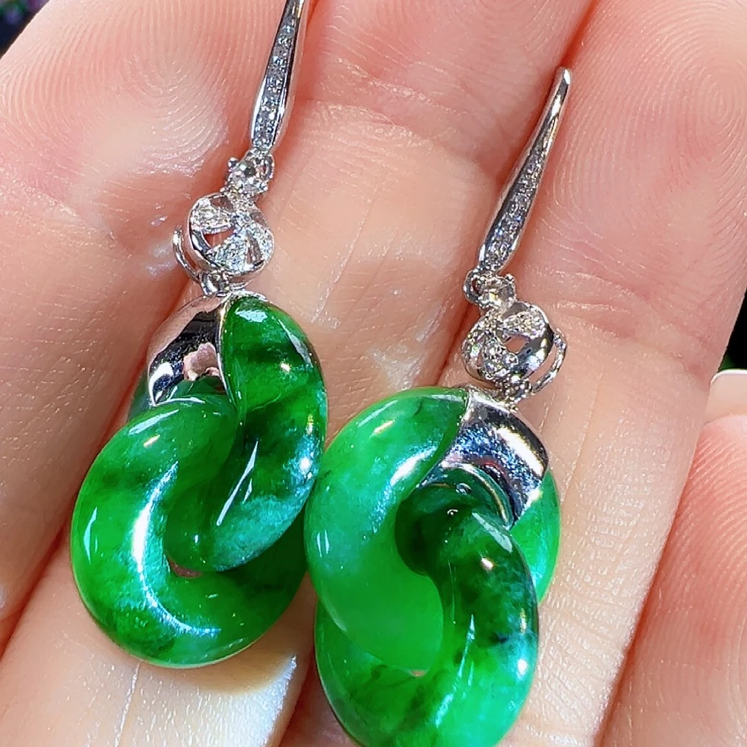 18K金镶嵌翡翠耳饰签收后24小时鉴赏期