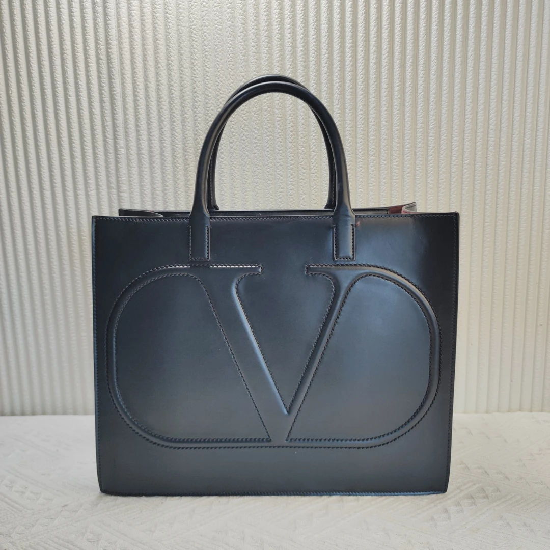 95新 Valentino/华伦天奴 华伦天奴黑色f全皮手提包tote