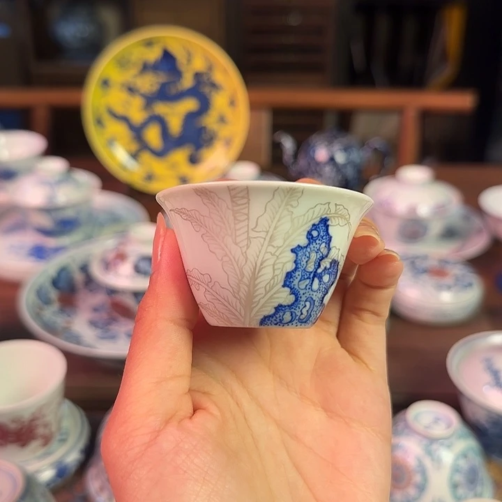 重工蕉叶纹太湖石点工岩茶杯