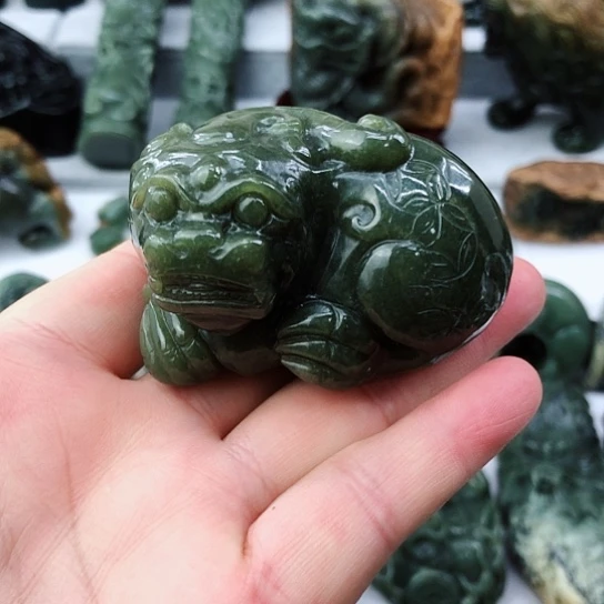 未镶嵌和田玉把件