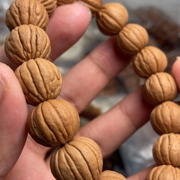 猴头核桃吊坠今天