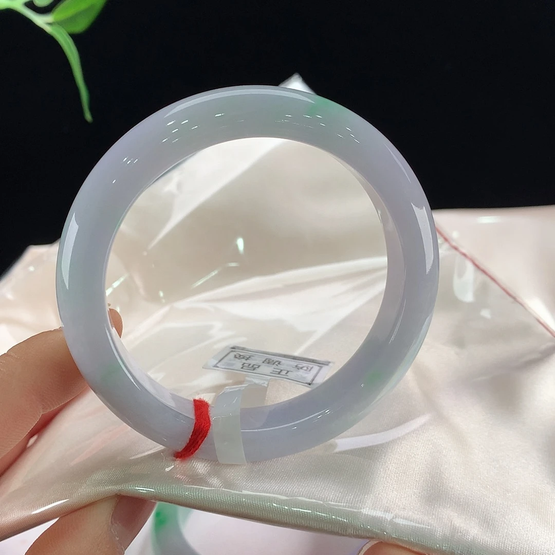 翡翠未镶嵌手镯0124