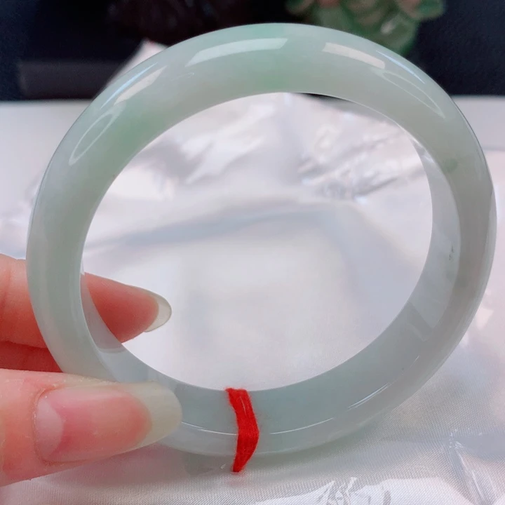 翡翠未镶嵌手镯57圈