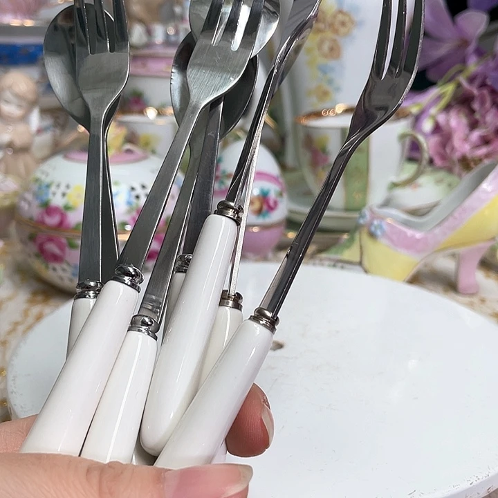 瓷片摆件摆件家居设计风格