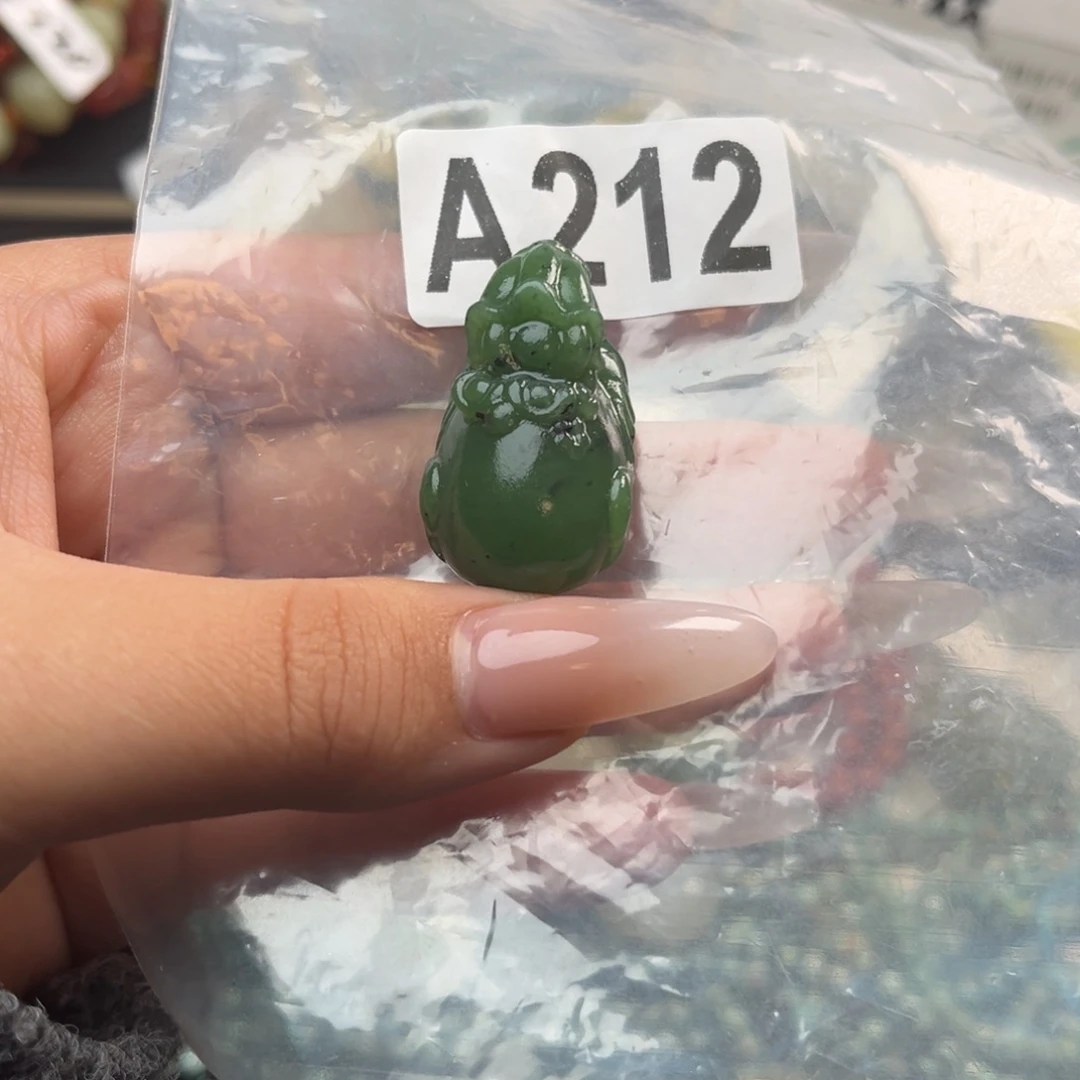 和田玉未镶嵌珠宝奇石