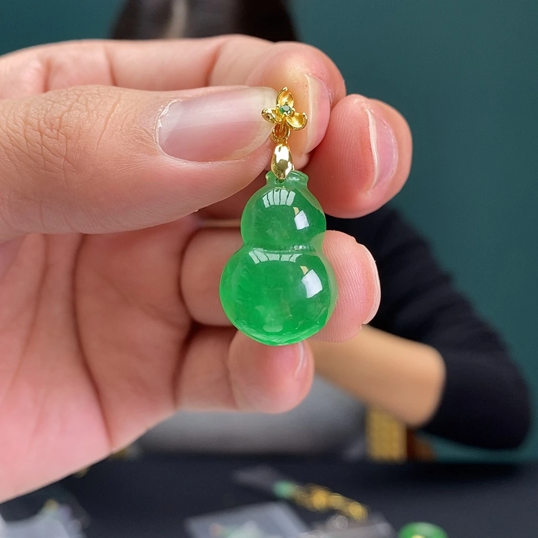 闲***阁翡翠未镶嵌戒指88