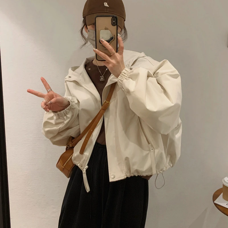 爆款薄荷曼2024连帽夹克春季新款休闲风衣短款小个子宽松短外套女