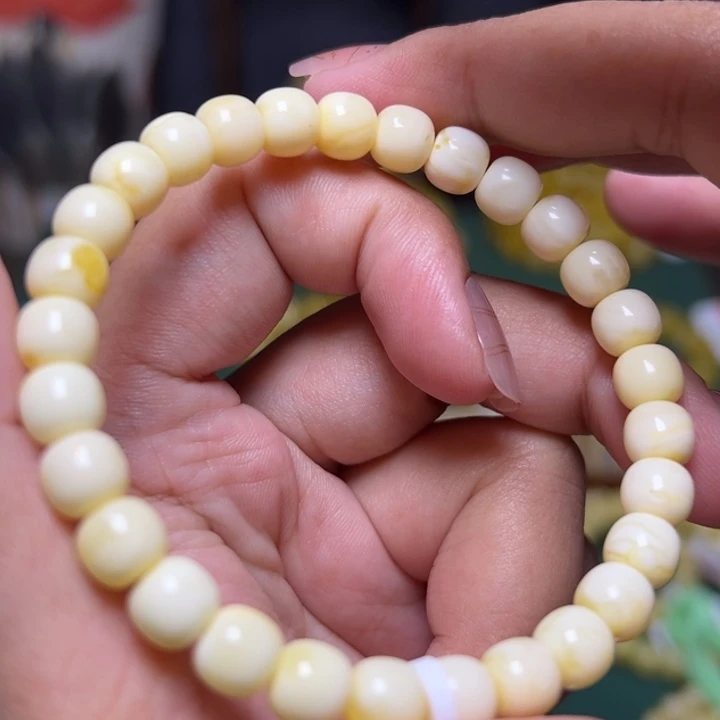 未镶嵌琥珀珠宝奇石