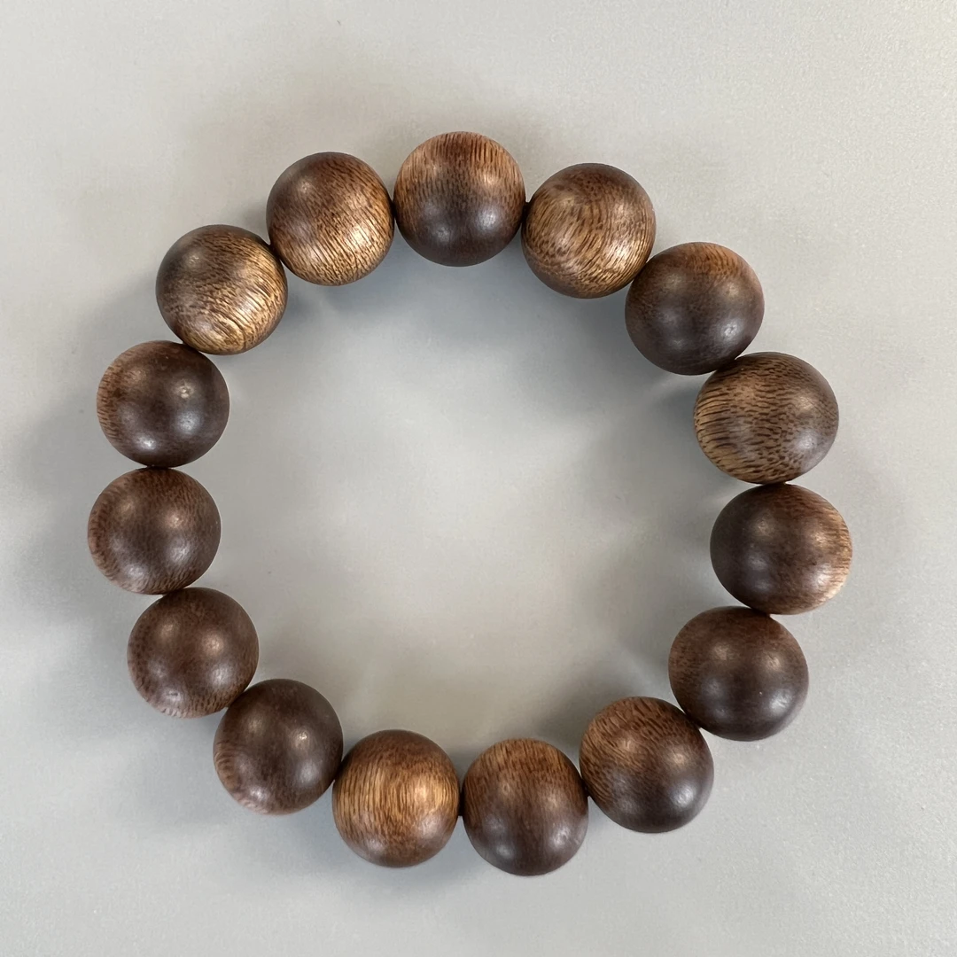 Z-101【海南绿棋楠】沉香约 15mm，26.36g