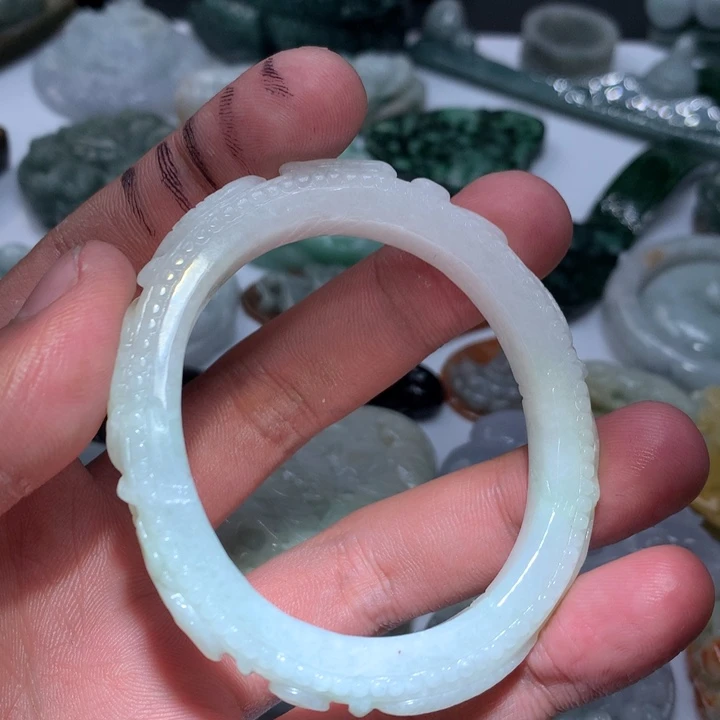 翡翠未镶嵌颈饰保真天然a货翡翠