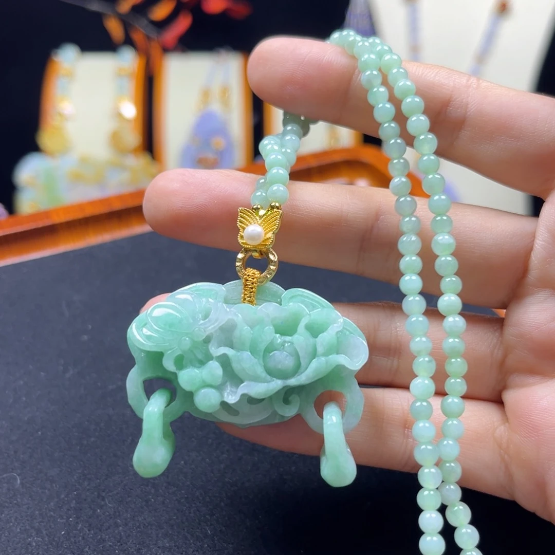 翡翠未镶嵌颈饰天然