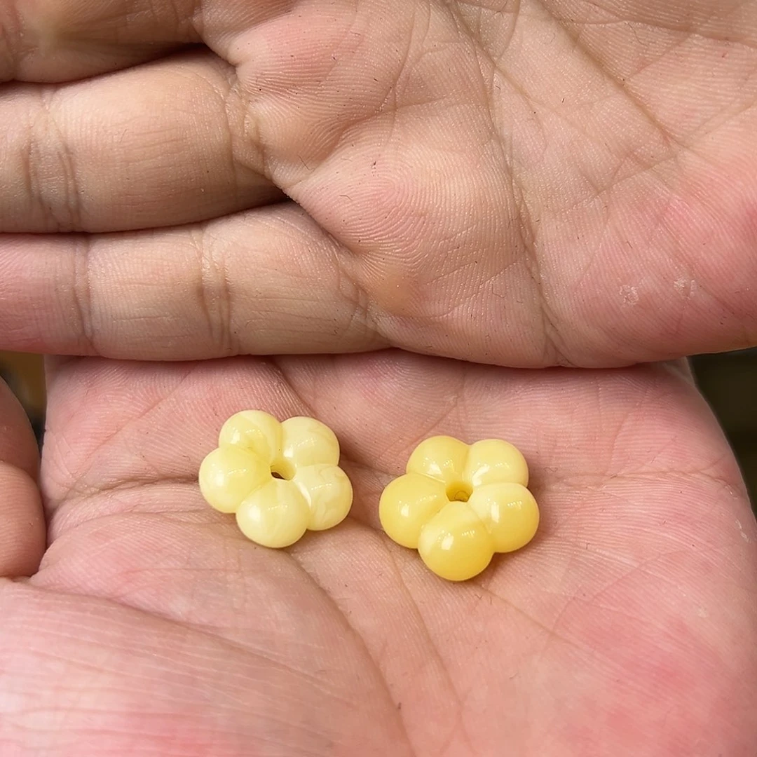 琥珀珠宝奇石未镶嵌多样性发其一