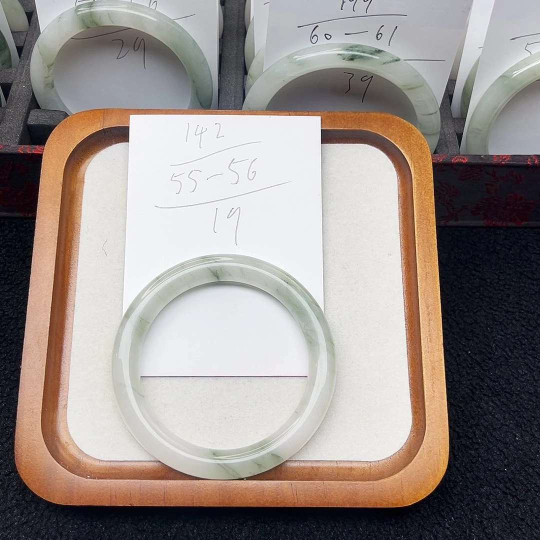 石英质玉未镶嵌手镯142