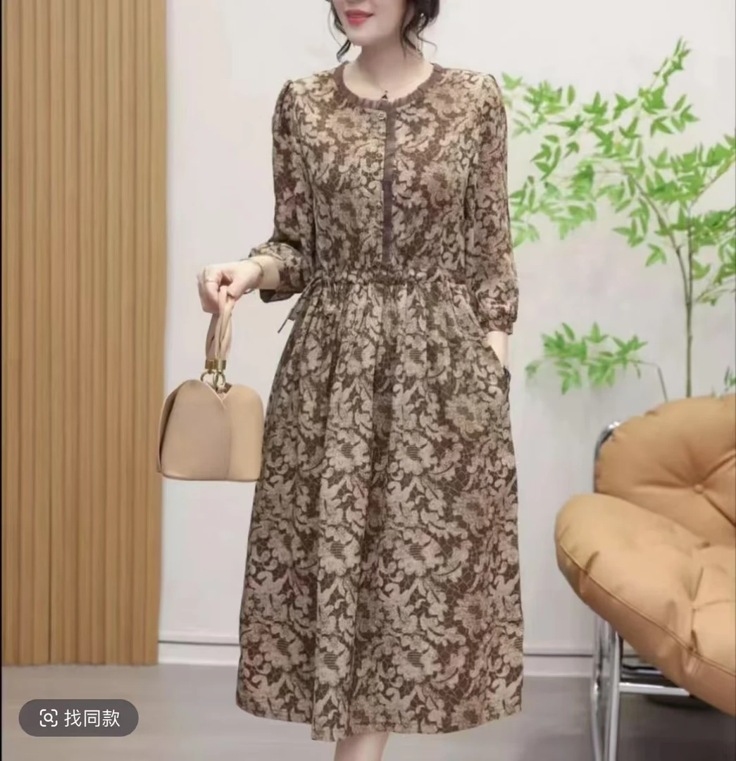 7999【依】夏季百搭时尚简约休闲显瘦遮肉减龄碎花连衣裙