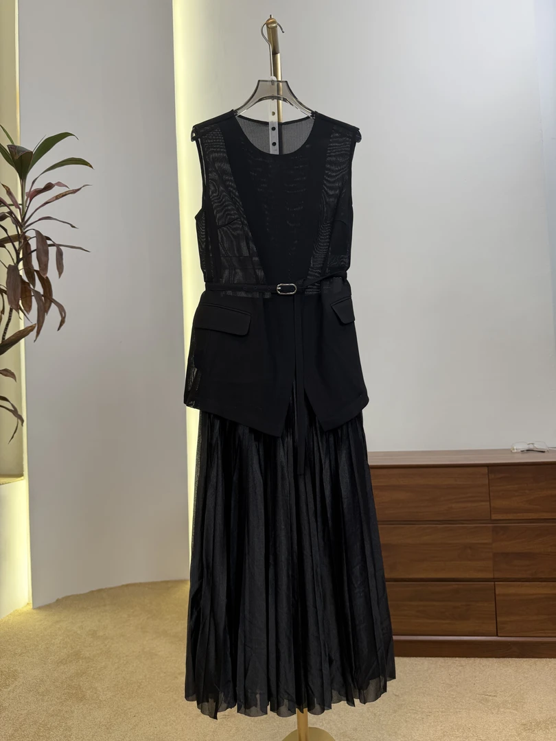 【赫本序曲】夏季新款气质套裙显瘦时尚黑色百搭LW80693