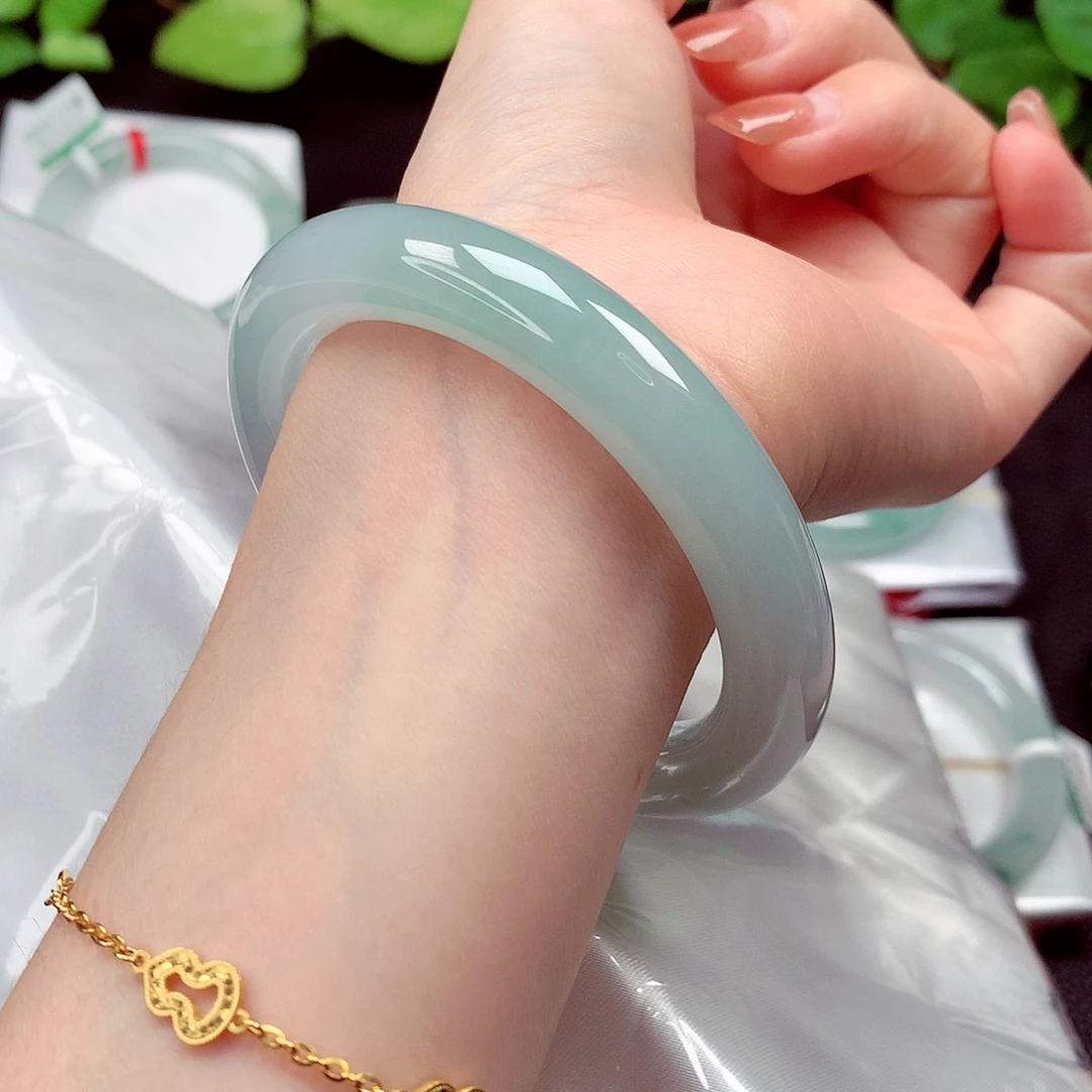 翡翠未镶嵌手镯56