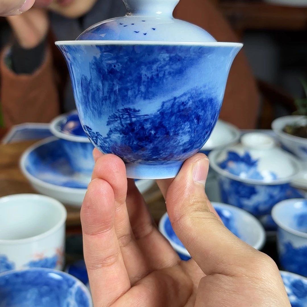 s****）王庆龙老师手绘陶瓷