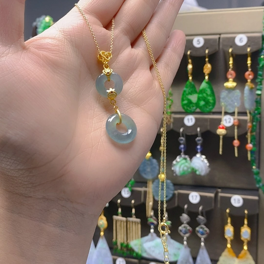 未镶嵌翡翠耳饰翡翠