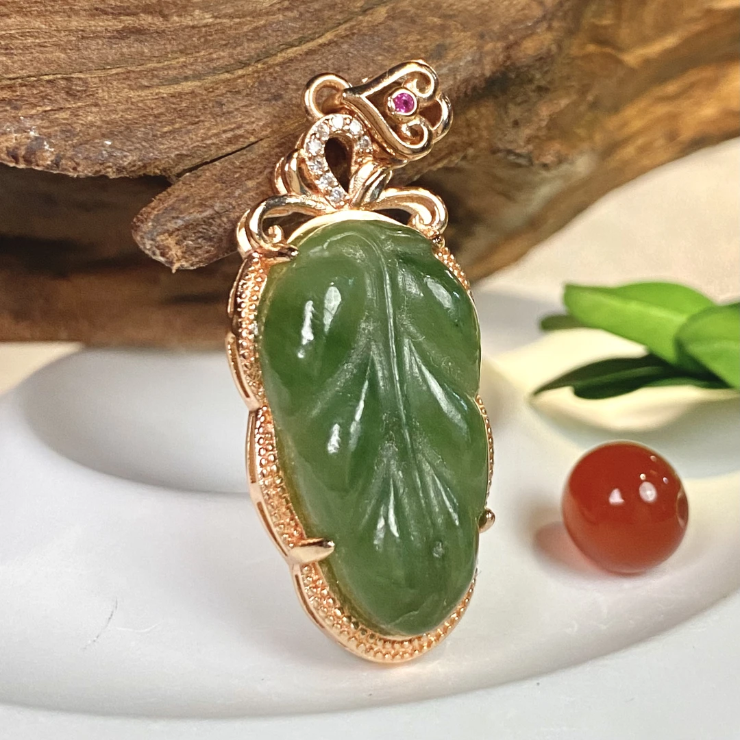 【陌玉精选】老板娘宠粉福利 叶子设计款吊坠/一件56 赠链