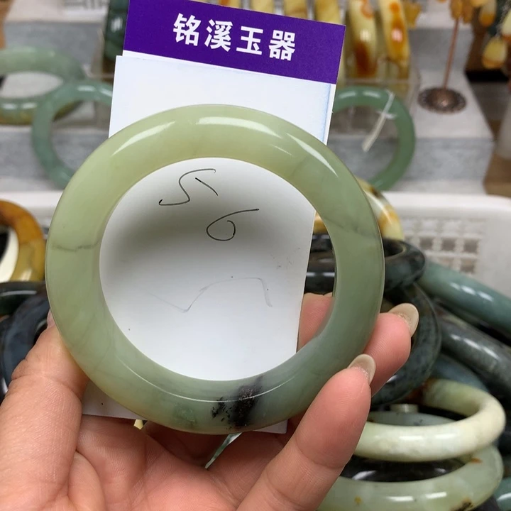 未镶嵌蛇纹石玉手镯