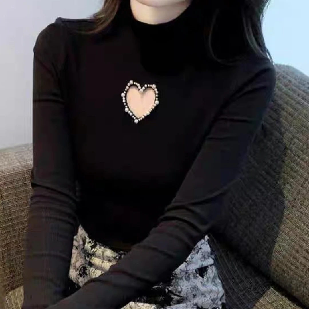 929秋冬季新款纯色寸领钉珠桃心长袖T恤女时尚百搭打底上衣潮