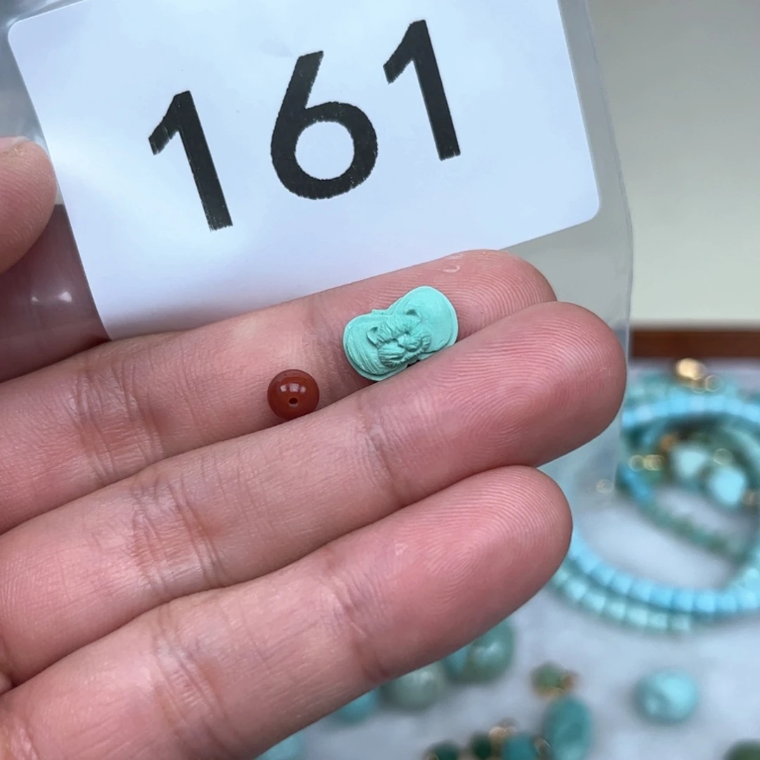 南红玛瑙未镶嵌珠宝奇石