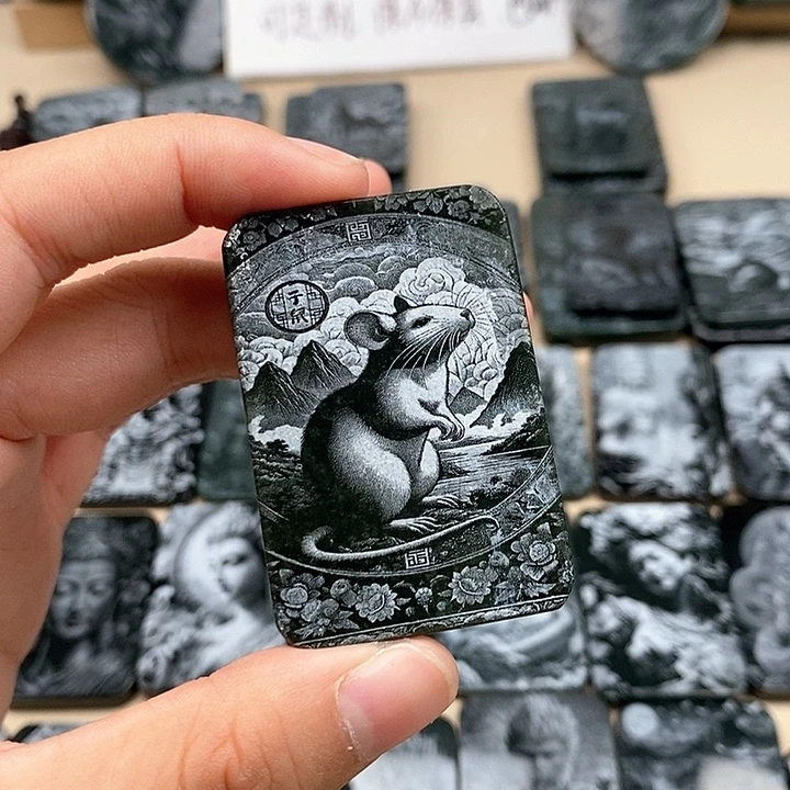 颈饰未镶嵌和田玉