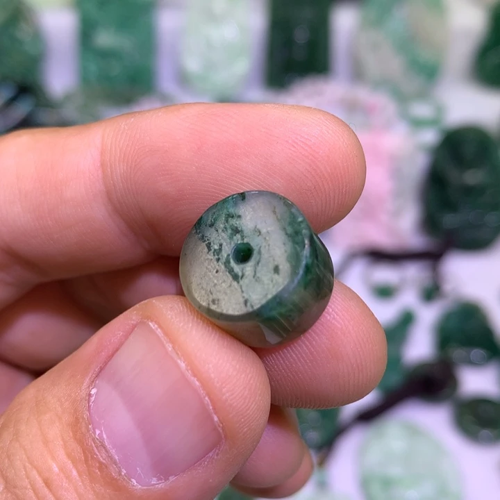 【闪购商品】独山玉未镶嵌颈饰