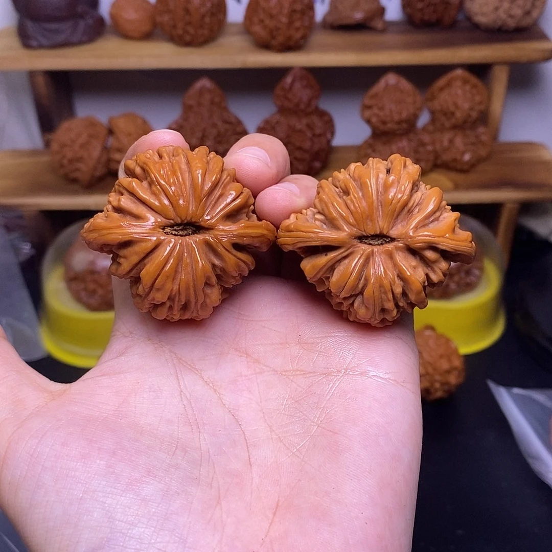 笑***生文玩核桃吊坠篓子福利