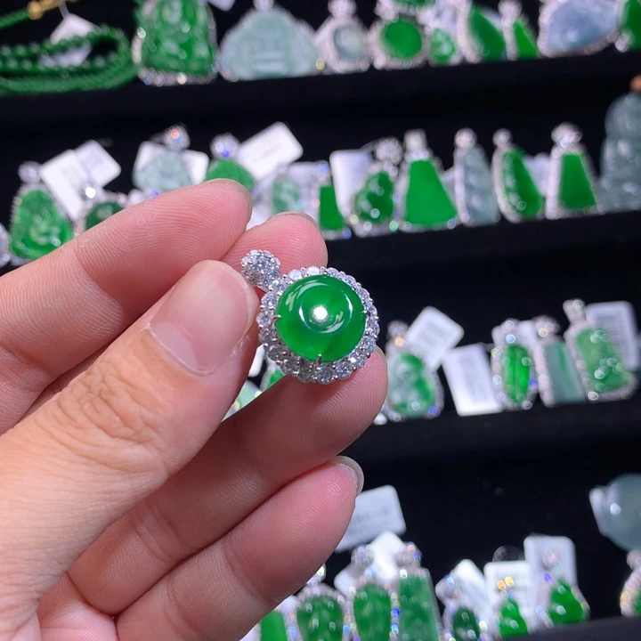 【闪购商品】颈饰银S925镶嵌翡翠天然翡翠