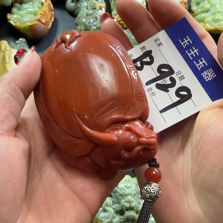 透闪石质玉手把未镶嵌