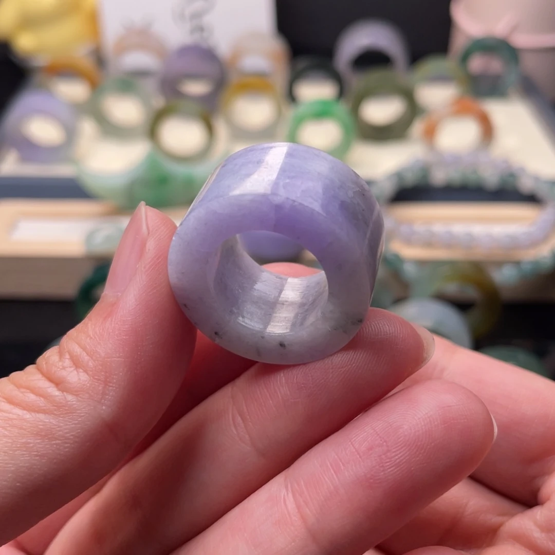 定制翡翠未镶嵌戒指