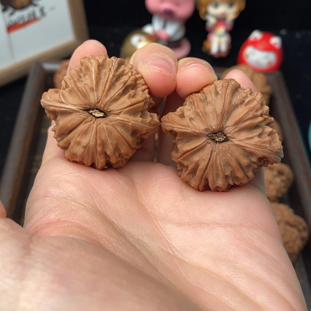 文玩核桃吊坠山地磨39