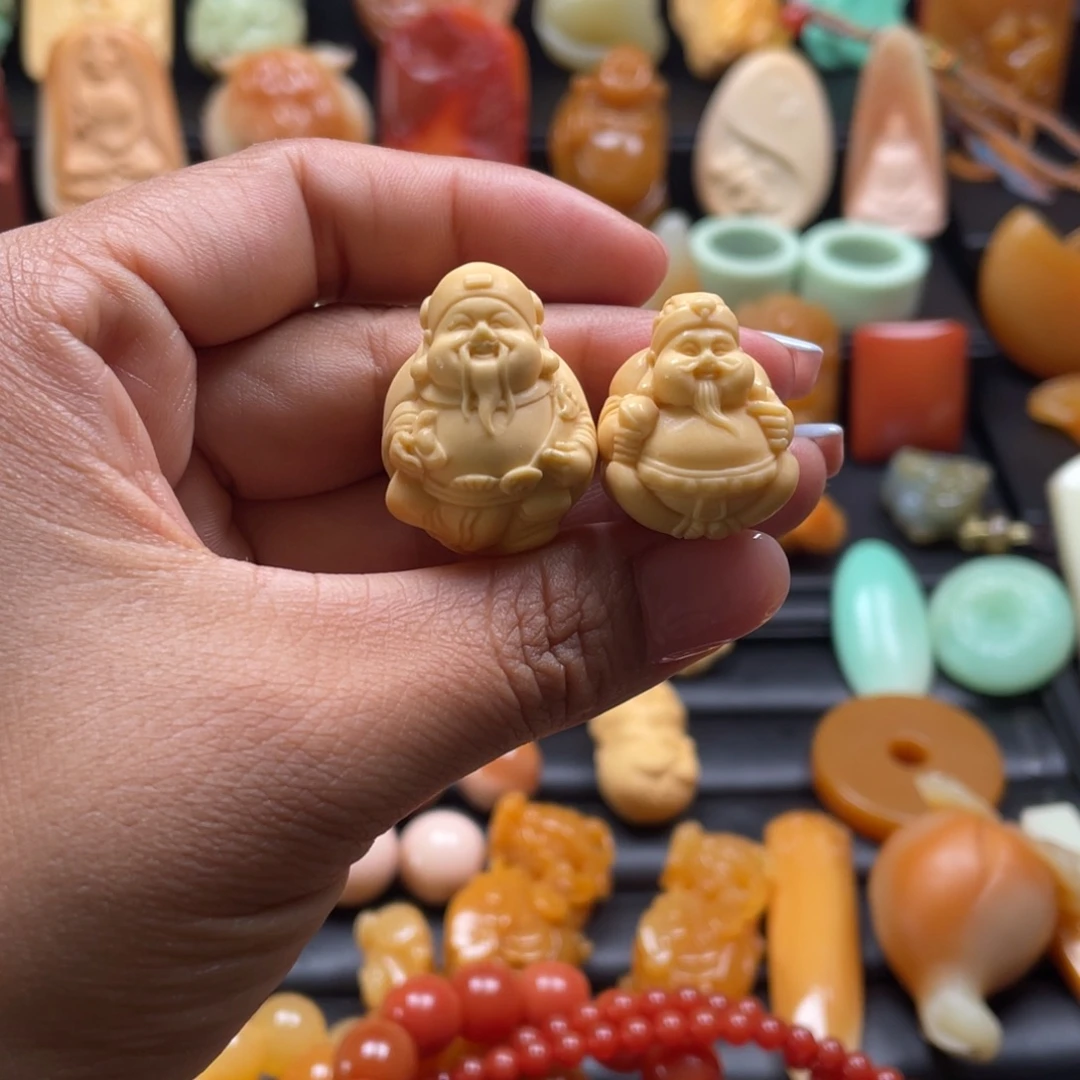 真***头颈饰未镶嵌石英质玉（缅黄）