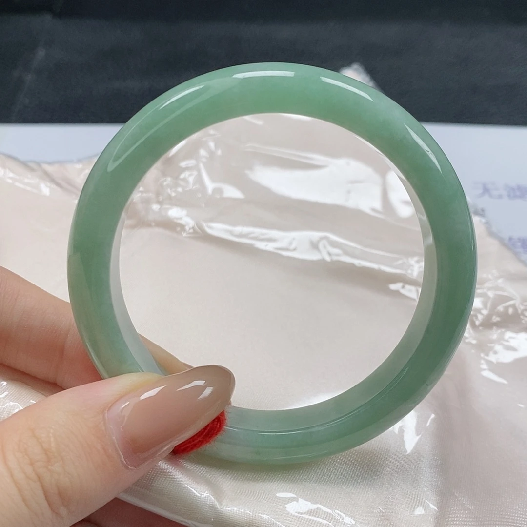 【闪购商品】翡翠手镯未镶嵌318号