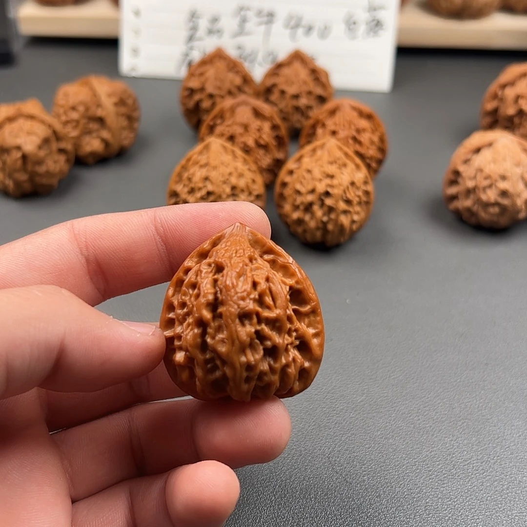 ****哥文玩核桃把件核桃