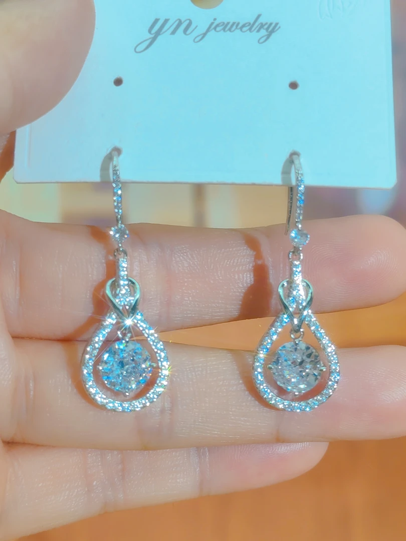 铜合金耳饰 30号银色轻奢水滴耳钩款