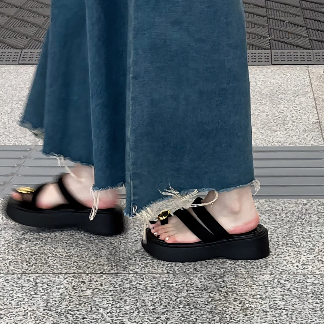 厚底夹脚趾凉拖鞋女夏外穿2025新款增高松糕配裙子高跟套趾一字拖